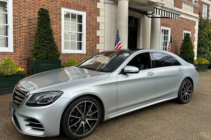 Private London Transfer: Experience the Luxury of Stardom - Photo 1 of 6